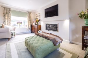 Lounge- click for photo gallery